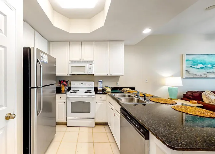 Ocean & Gulf Front W Furnished Balcony Shared In & Outdoor Pools & Hot Tub Holiday home