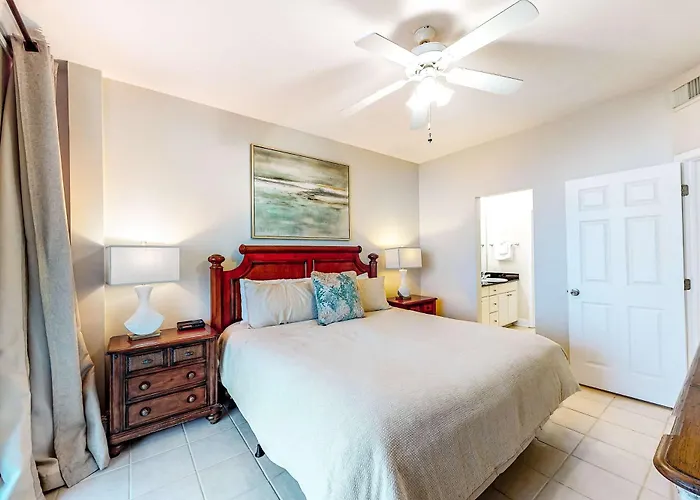Ocean & Gulf Front W Furnished Balcony Shared In & Outdoor Pools & Hot Tub Holiday home *